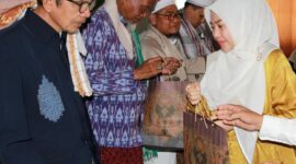 Bacaleg DPRD NTB Megawati Lestari saat silaturahmi dengan tokoh agama (Dok. Pribadi untuk Koran Mandalika)