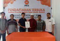 Abdul Hakim didaftarkan tim sukarelawan menjadi bakal calon Bupati Lombok Tengah lewat PKS (Lalu Riki)
