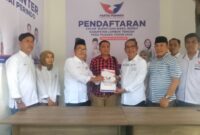 Pasangan Ruslan-Masrun menjadi pendaftar pertama di DPD Partai Perindo Lombok Tengah untuk maju Pilkada 2024