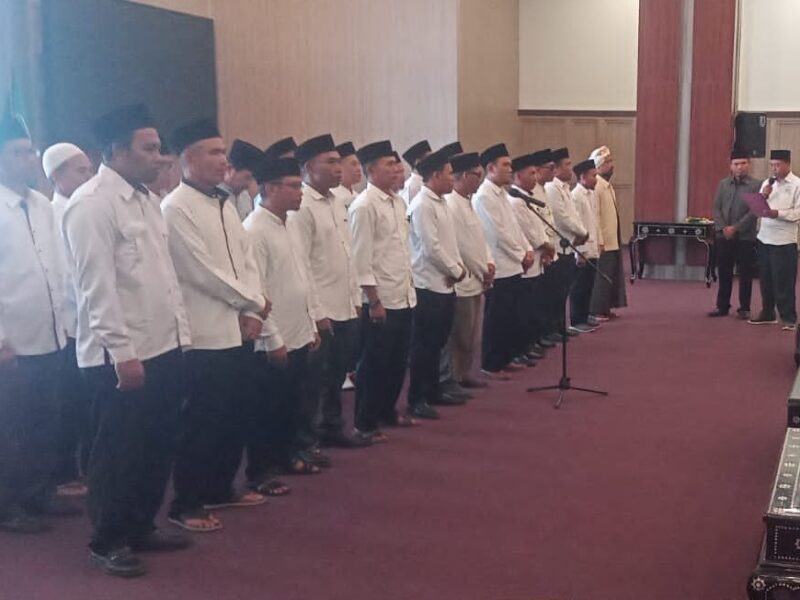 Pelantikan pengurus Lazah NW Kabupaten Lombok Tengah (Wawan/Koran Mandalika)
