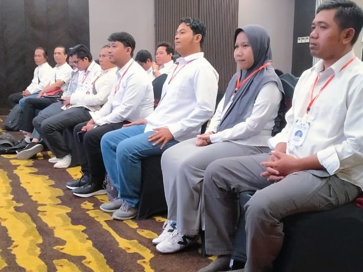 Peserta yang mengikuti UKW Unitomo ke-10 di Mataram (Farida)