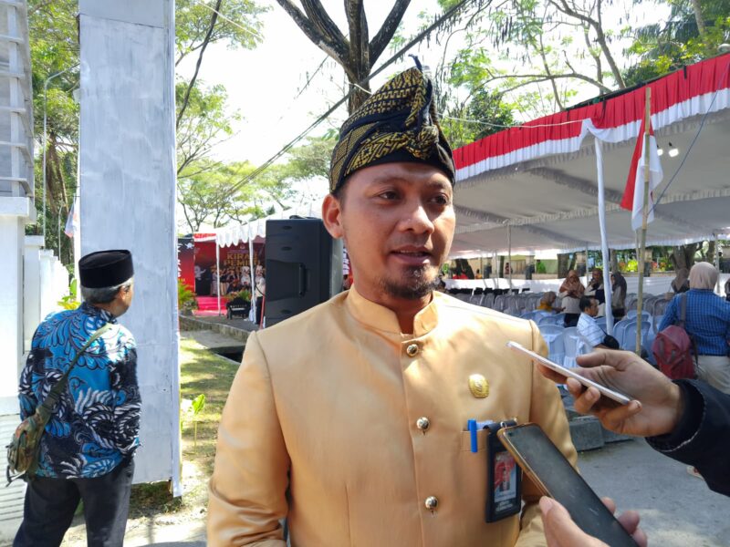 Mantan Ketua KPU Lombok Tengah Lalu Darmawan (Ahmad Sakurniawan/ Koran Mandalika)