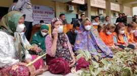 Polisi mengamankan 25 usai penggerebekan narkoba di Desa Beleka (istimewa)