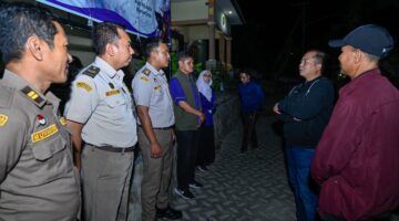 Gubernur NTB Lalu Muhamad Iqbal sidak ke Kantor Balai Karantina di Pototano, Kabupaten Sumbawa Barat. (istimewa)
