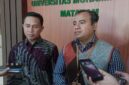Perwakilan Aliansi Stop Kekerasan Seksual NTB Yan Mangandar Putra (kanan). Dekan Fakultas Hukum Universitas Muhammadiyah Mataram Hilman Syahrial (kiri) (Ahmad Chumaidi/Koran Mandalika)