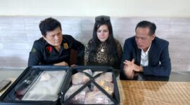 Andre Yakub selaku rekan bisnis Sudin yang memiliki sertifkat atas lahan Bumbangku, Desa Mertak, Kecamatan Pujut, datang ke Lombok (Ahmad Sakurniawan/Koran Mandalika)