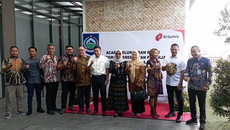 PT SD Guthrie Berhad membuka kesempatan bagi masyarakat Provinsi Nusa Tenggara Barat (NTB) untuk menjadi Pekerja Migran Indonesia (PMI) di Malaysia. (Ahmad Chumaidi/Koran Mandalika)