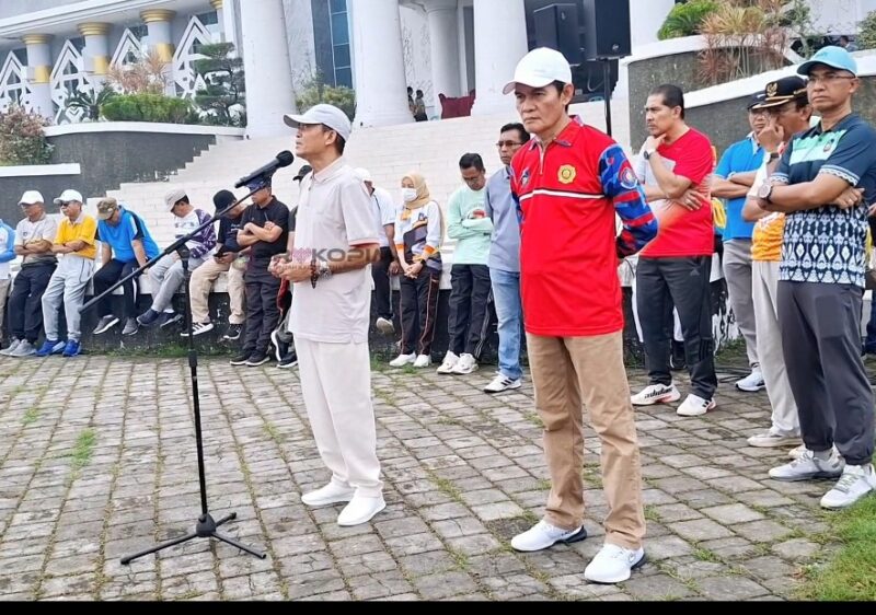 Pidato Bupati Lombok Tengah menanggapi kisruh surfing di Teluk Ekas Lombok Timur (Jafar/Prokopim)