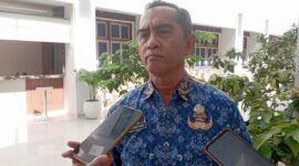 Kepala Dinas Koperasi dan UKM NTB Ahmad Masyhuri menyampaikan pengawasan yang ketat dilakukan lantaran koperasi merah putih ini seringkali digadang-gadang sebagai sarang rentenir baru. (Ahmad Chumaidi/Koran Mandalika)