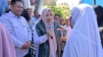 Komitmen Turunkan Angka Stunting, Wagub NTB Salurkan Bantuan bagi Lansia dan Balita di Bima