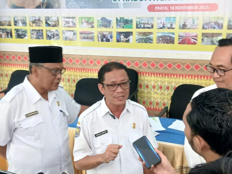Plt. Kepala Dinas Pertanian dan Peternakan Kabupaten Lombok Tengah Zainal Arifin menyebut produksi padi mencapai 509 ribu ton terhitung sepanjang tahun 2025. (Ahmad Sakurniawan/Koran Mandalika)