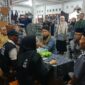 Wakil Kepala Badan Pusat Statistik (BPS) Republik Indonesia, Sonny Harry Budiutomo Harmadi, saat meninjau langsung proses sensus ekonomi terhadap pelaku usaha di Desa Sukarara, Kecamatan Jonggat, Kabupaten Lombok Tengah (Ahmad Sakurniawan/Koran Mandalika)