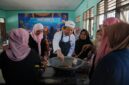 Mahasiswa Fakultas Bisnis LSPR menggelar pelatihan pembuatan abon ikan menyasar masyarakat Desa Persiapan Blongas, Lombok Barat (Ist)