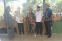 Dinas Perdagangan Lombok Tengah bersama Anggota DPRD Komisi II DPRD Lombok, saat mengunjungi kerajinan rotan di Kelurahan Leneng (Ahmad Sakurniawan/Koran Mandalika)