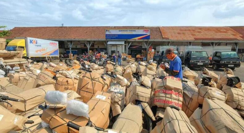 KAI Logistik Distribusikan 122 Ribu Unit Sepeda Motor hingga Triwulan III 2026