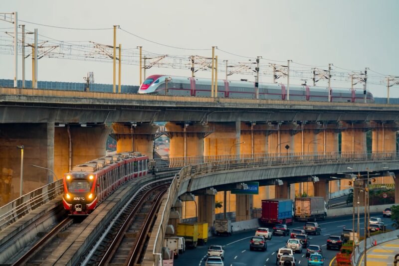 Mau ke Bandung Naik Whoosh Pagi? Bisa Naik LRT Jabodebek yang Uji Coba Berangkat dari Dukuh Atas Pukul 05.30 WIB