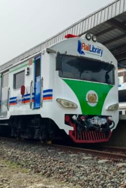Semangat Sumpah Pemuda, KAI Daop 2 Bandung Hadirkan Rail Clinic untuk Layani Kesehatan Gratis Warga Rancaekek