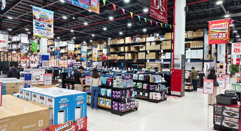Belum Terlambat! Kesempatan Bawa Pulang Mobil Listrik hingga Liburan ke Jepang Masih Terbuka di Shopvaganza Mitra10