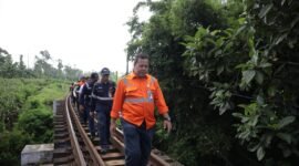 Antisipasi Perubahan Musim, KAI Daop 2 Bandung Perkuat Pengawasan Jalur KA untuk Jaga Keselamatan Perjalanan